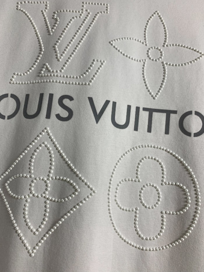 Louis Vuitton Reflective Letter Hot Diamond Print T-Shirts TX03