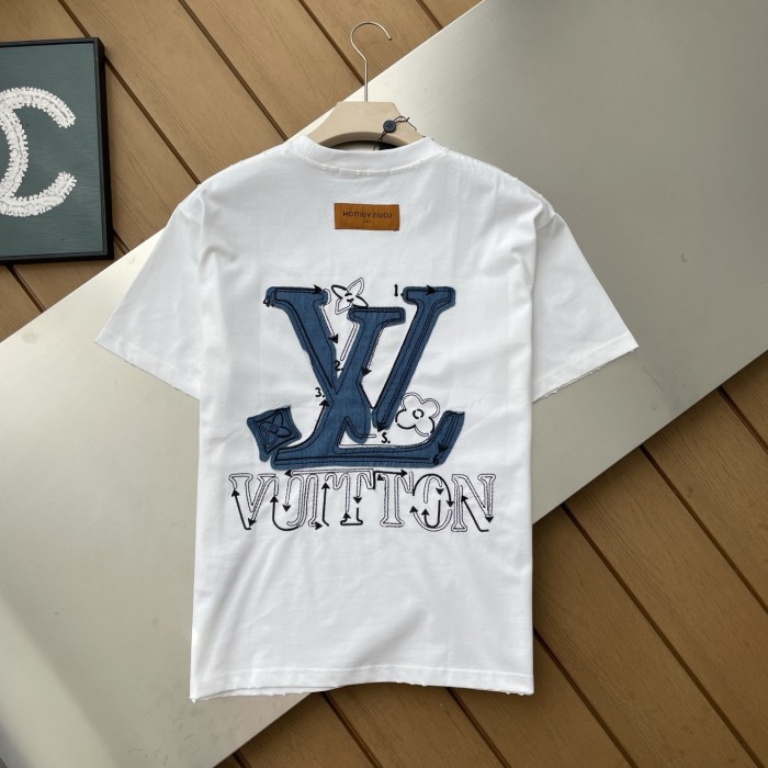 Louis Vuitton Logo Patch Relaxed Fit T-shirt