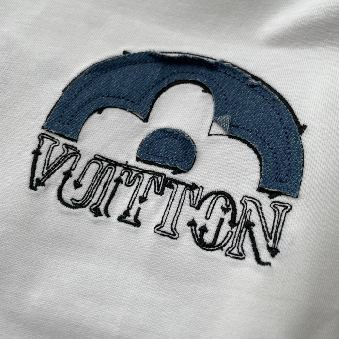 Louis Vuitton Logo Patch Relaxed Fit T-shirt