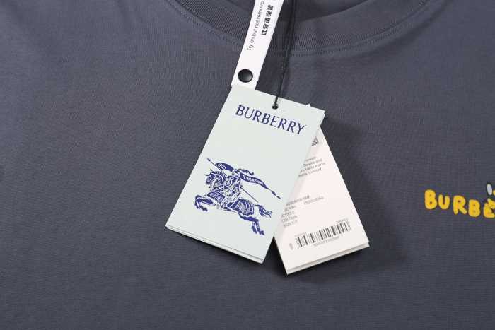 Burberry Bee Graphic Core Fit T-Shirt 'Alpine'