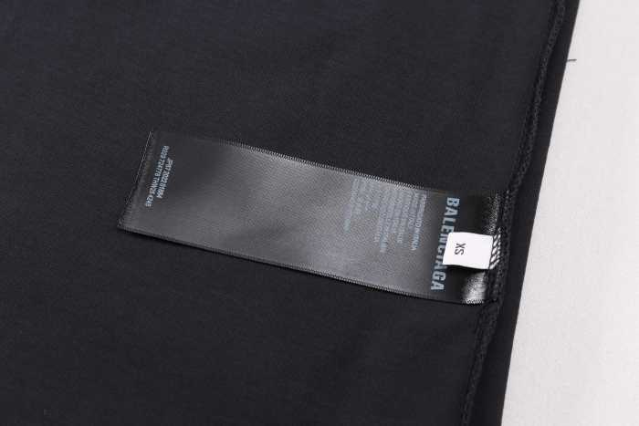 Balenciaga Men's Getaria T-shirt Oversized in Black Faded