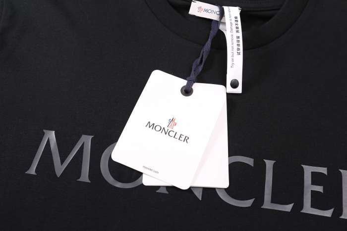 Moncler logo-print Cotton T-shirt