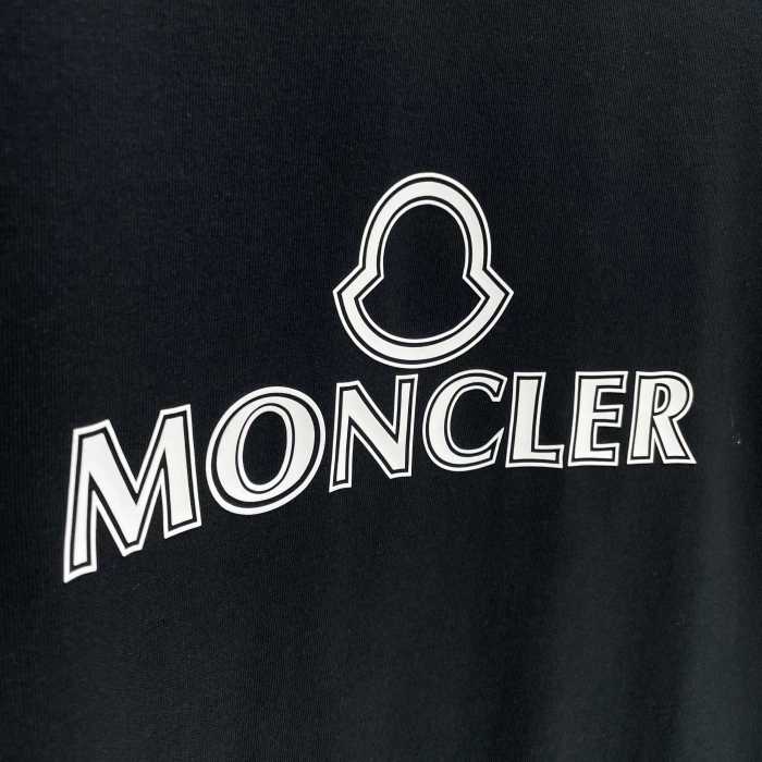 Moncler Logo Cotton Short-sleeved T-shirt