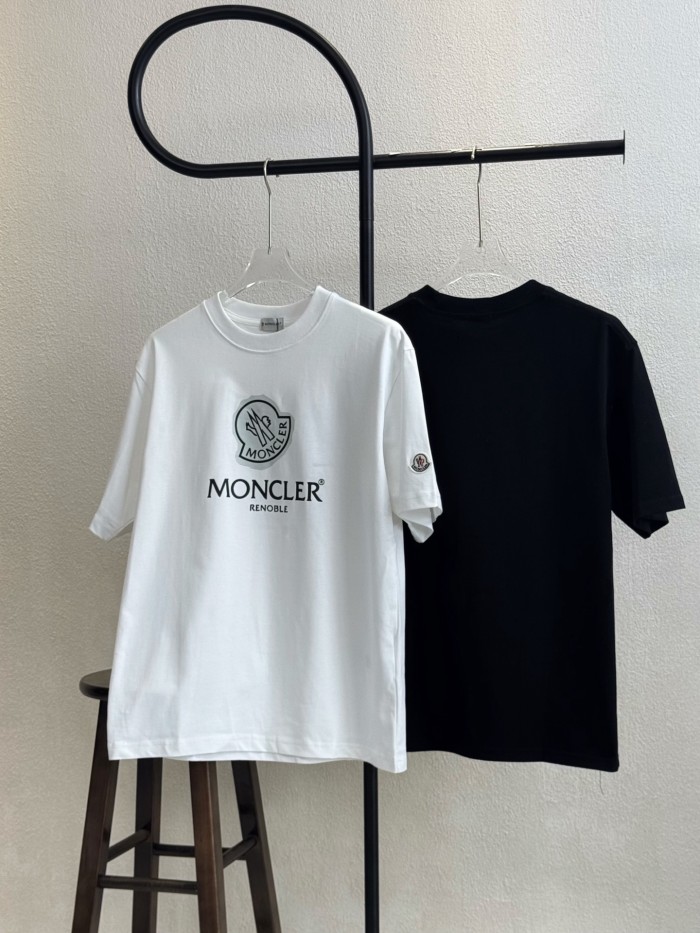 Moncler Classic Logo Print Cotton Short Sleeves Tee