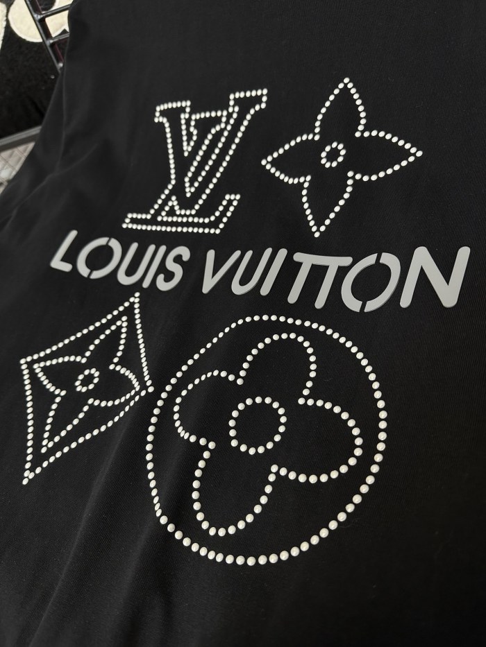 Louis Vuitton's3D Three-dimensional  Logo Hot Diamond short-sleeved T-shirt