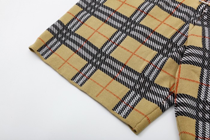 Burberry Logo Classic Plaid Knitted Shorts