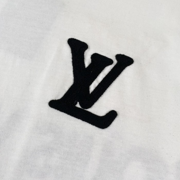 Louis Vuitton Classic Monogram Logo Patch Short-sleeved T-shirt