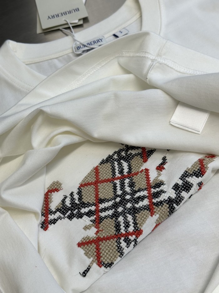 Burberry Cross Stitch EKD​ Cotton T-shirt