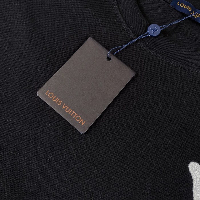 Louis Vuitton Classic Monogram Logo Patch Short-sleeved T-shirt