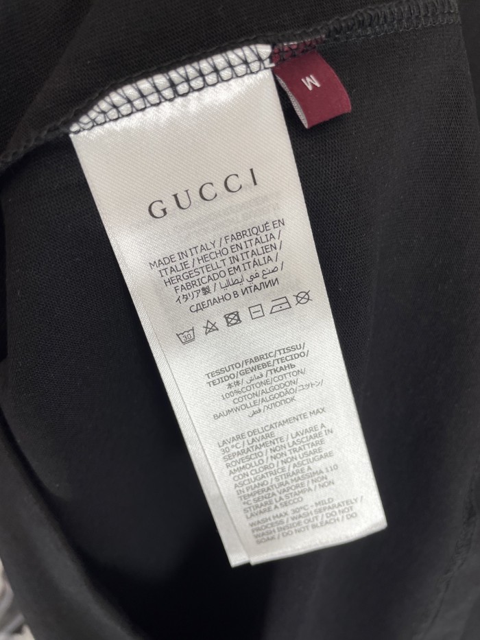 Gucci Embroidered Flower Cotton Short Sleeved T-shirt