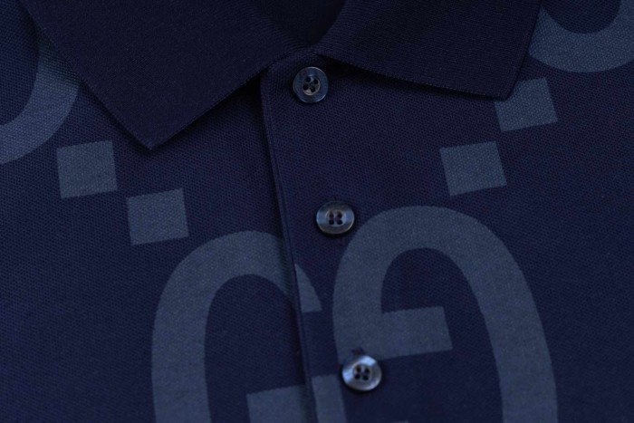 Gucci GG Logo Print Cotton Short Sleeved T-shirt