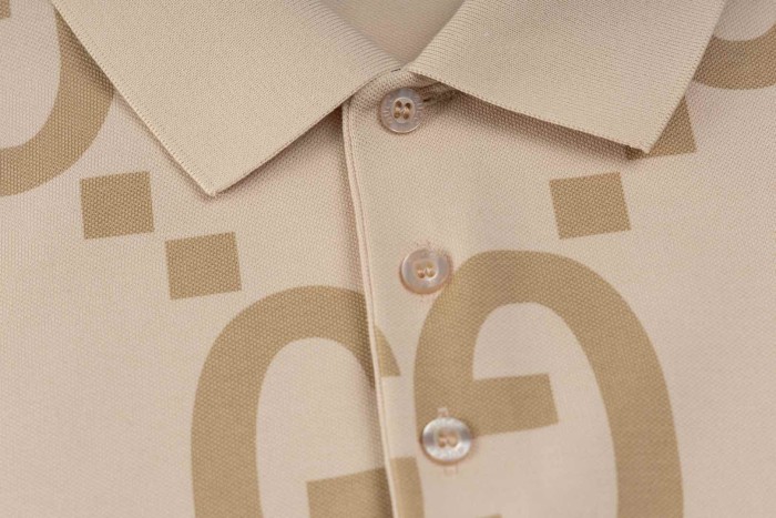 Gucci GG Logo Print Cotton Short Sleeved T-shirt