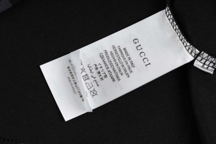 Gucci GG Logo Print Cotton Short Sleeved T-shirt