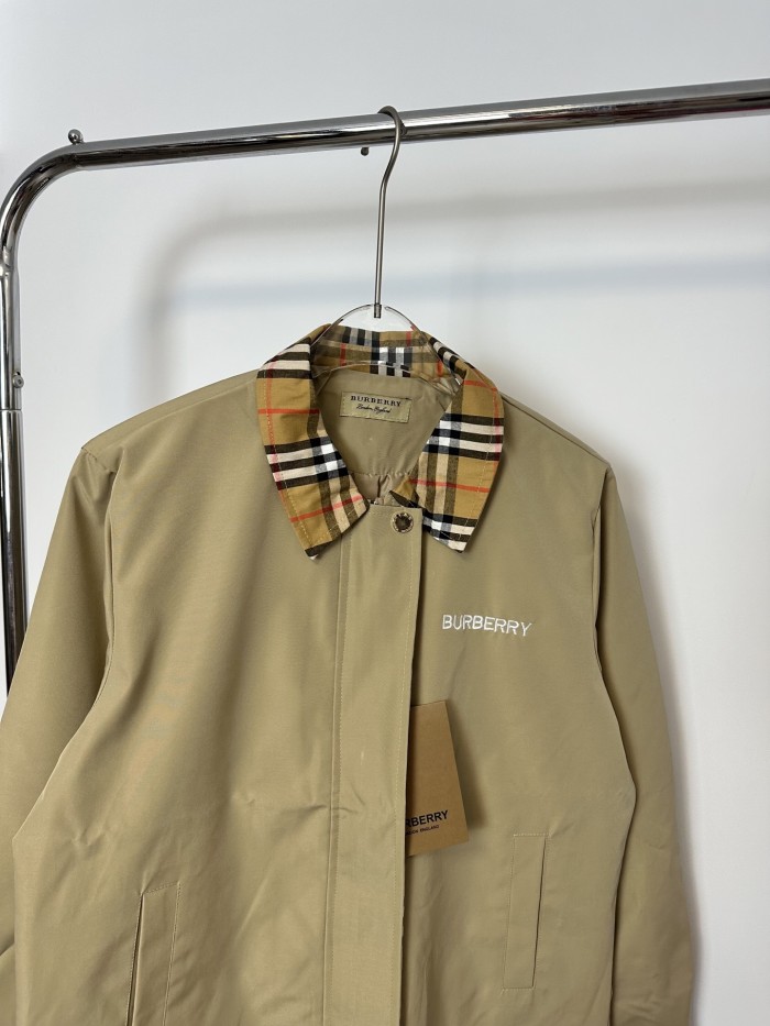 BURBERRY Classic Plaid Polo Collar Jacket
