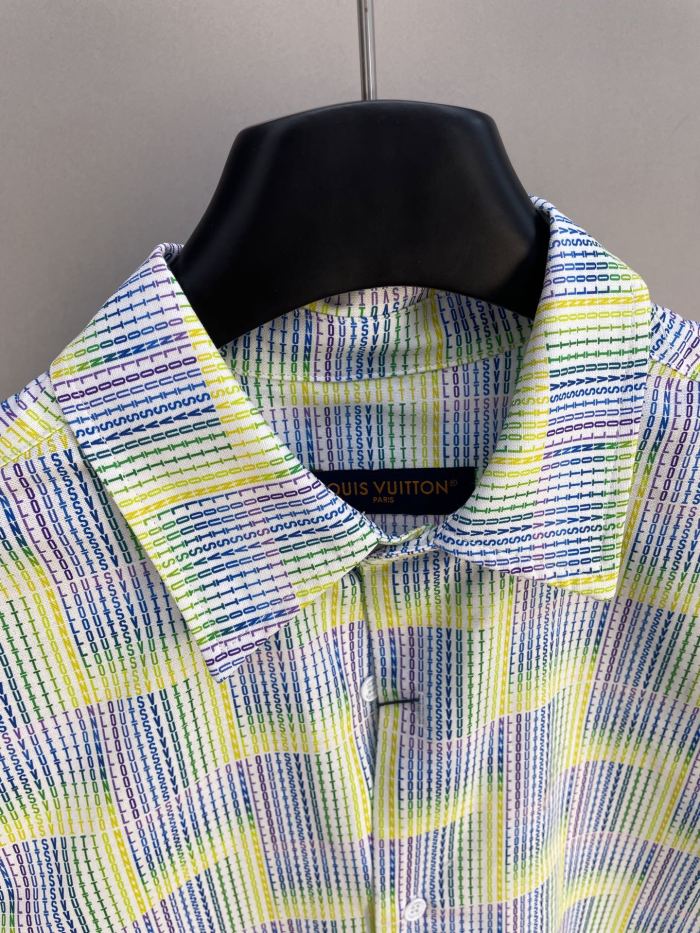 Louis Vuitton Graphic Printed Short-Sleeved Shirt