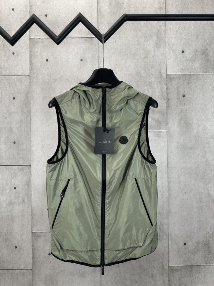 MONCLER Hooded Reflective Printed Vest