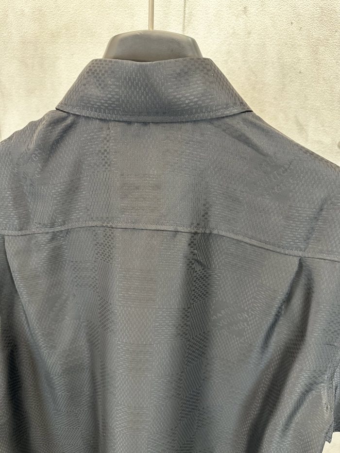 Louis Vuitton Silk Short Sleeved Shirt