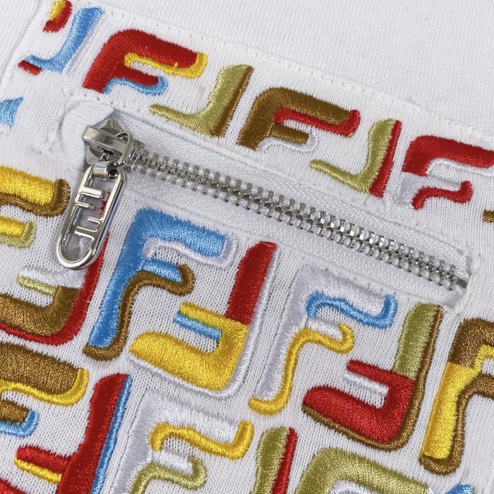 Fendi Embroidered Zip Pocket Short-sleeved T-shirt