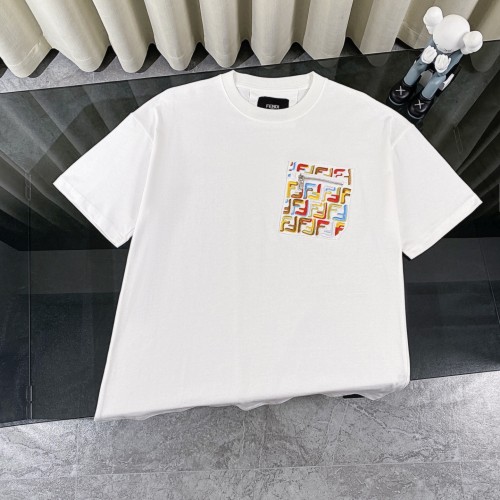 Fendi Embroidered Zip Pocket Short-sleeved T-shirt
