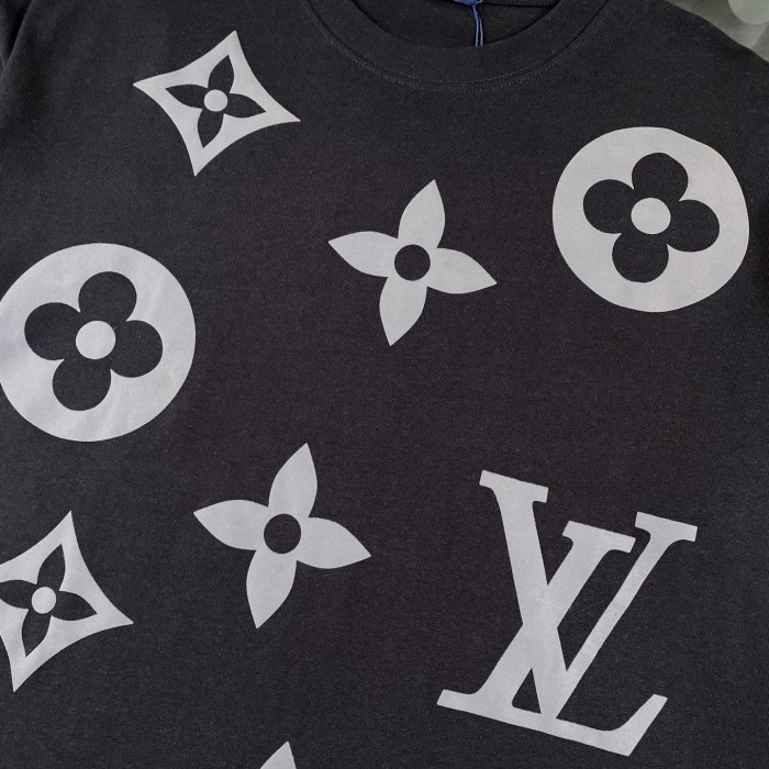 Louis Vuitton Four-Leaf Clover Print Monogram T-Shirt