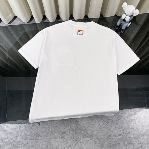 Fendi Embroidered Zip Pocket Short-sleeved T-shirt
