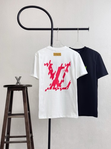 Louis Vuitton Short Sleeved T-shirt with Printed Logo
