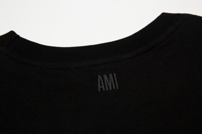 Ami Embroidery De Coeur T-Shirt