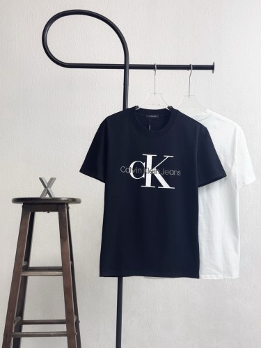 Calvin Klein Embroidered Short-sleeved T-shirt