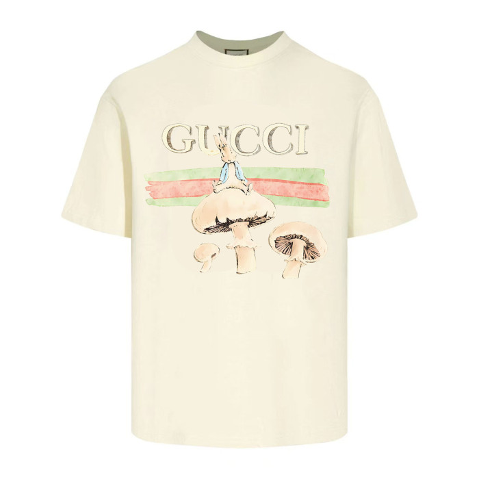 Gucci Peter Rabbit T-shirt in off white