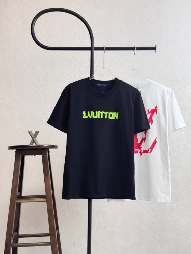 Louis Vuitton Short Sleeved T-shirt with Printed Logo