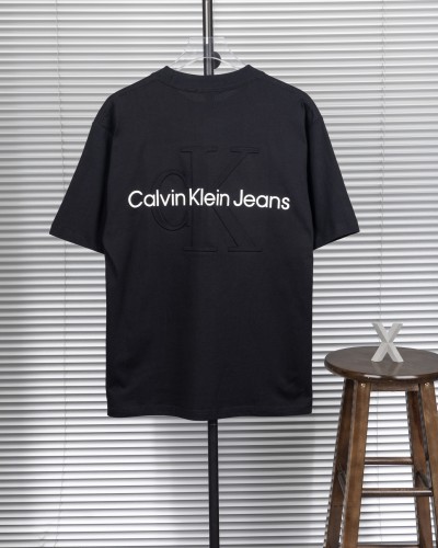Calvin Klein Logo Embroidered Short-sleeved T-shirt