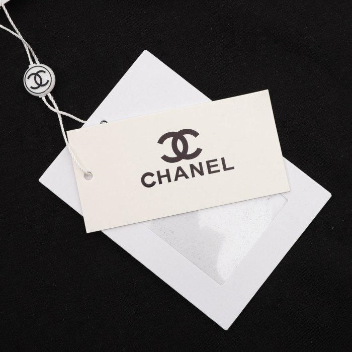 CHANEL LOGO COTTON SHORT SLEEVE T-SHIRT