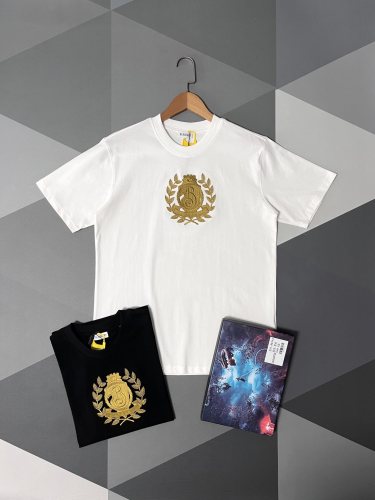 Burberry Crest Cotton T-shirt in Chalk