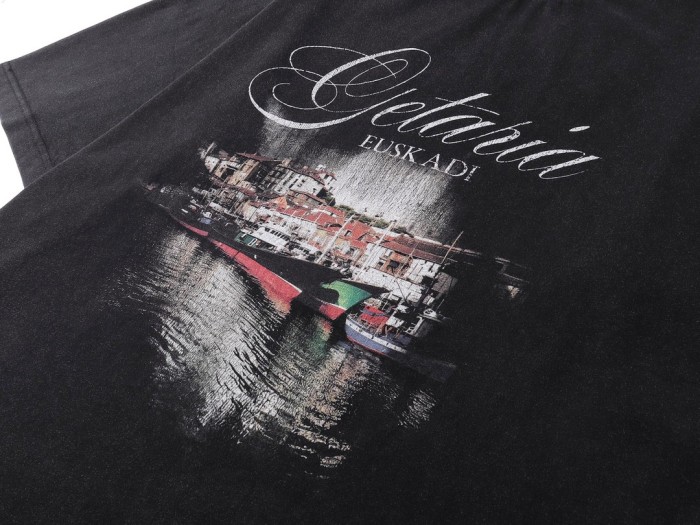 Balenciaga Men's Getaria T-shirt Oversized in Black Faded