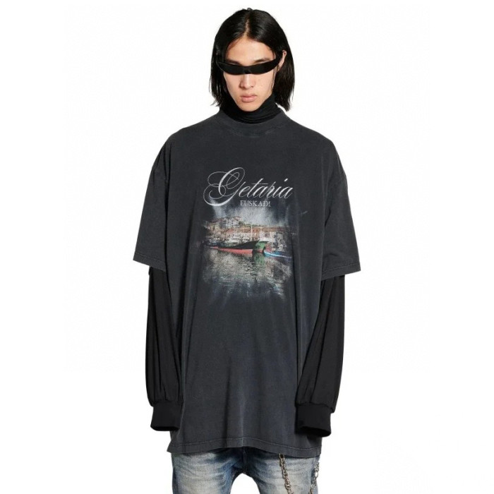 Balenciaga Men's Getaria T-shirt Oversized in Black Faded
