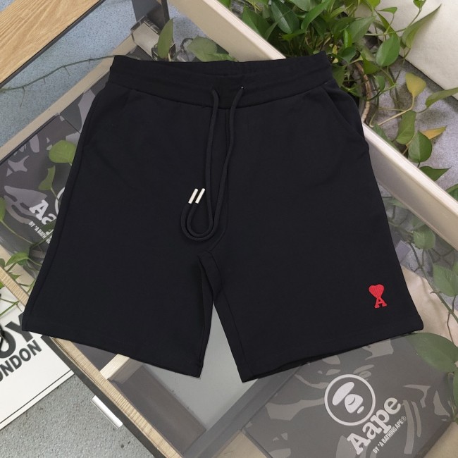 AMI Heart Embroidered Shorts