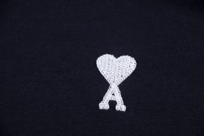 Ami Embroidered Logo Short-sleeved T-shirt