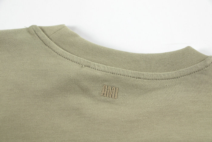 Ami Embroidered Logo Short-sleeved T-shirt