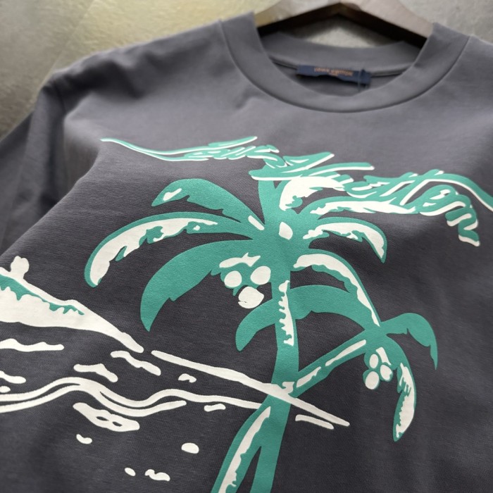 Louis Vuitton Holiday Style Short Sleeve T-Shirt