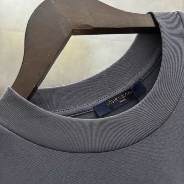 Louis Vuitton Holiday Style Short Sleeve T-Shirt