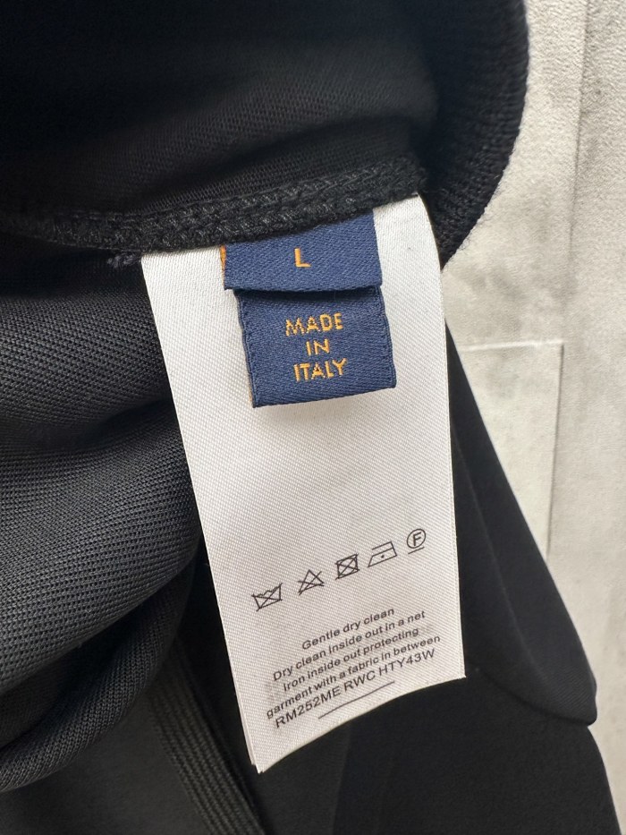 Louis Vuitton Logo Diamond Cotton Knit Shorts