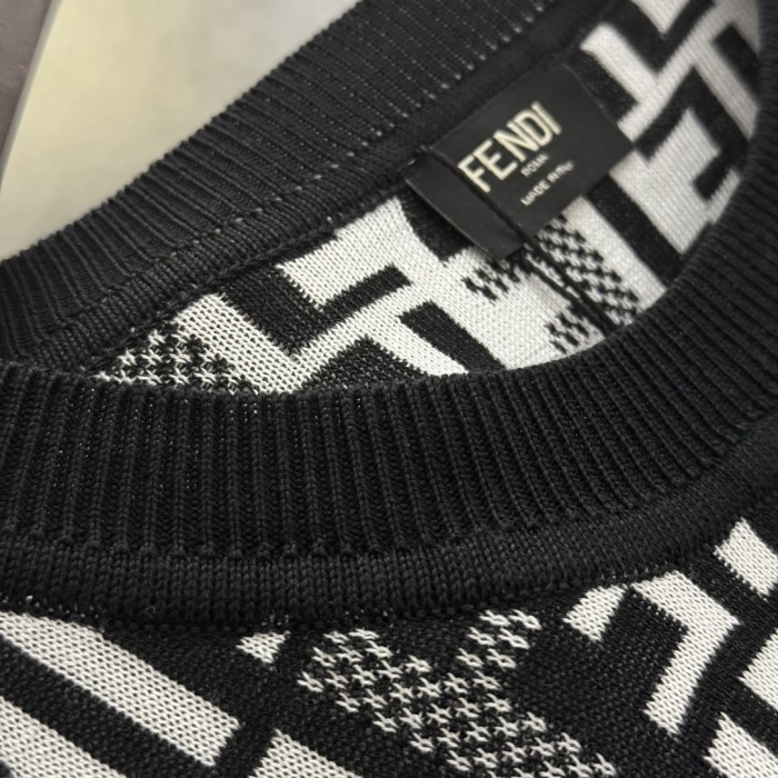 FENDI FF-motif Knitted Jumper Short Sleeve T-Shirt