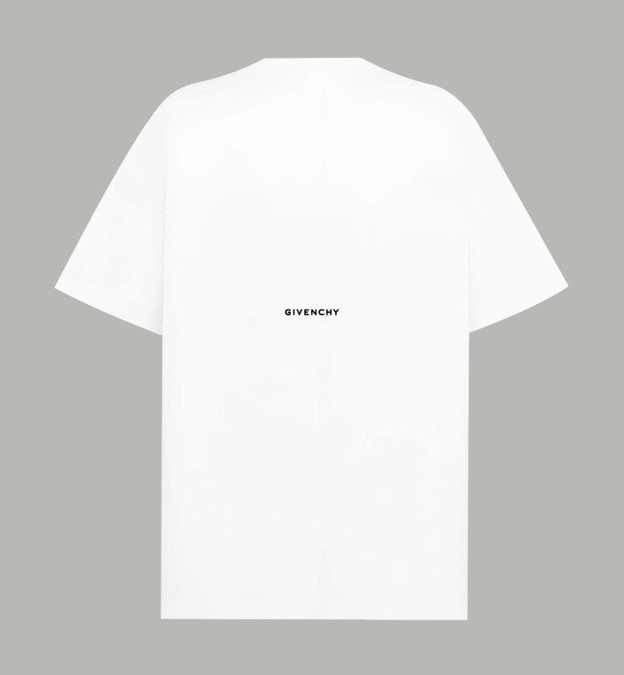 Givenchy Slim Fit T-shirt in Cotton