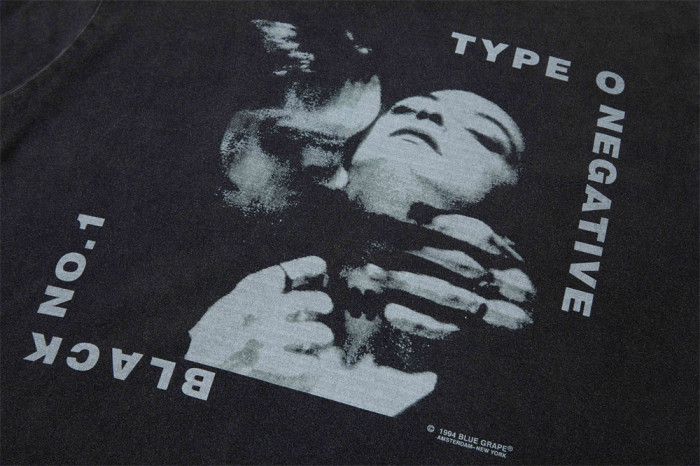 Kanye West 1994 Type O Negative “Bloody Kisses” NEW VINTGAE T-Shirt