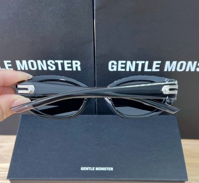Dada 01  Gentle Monster