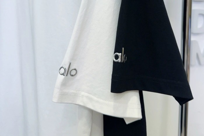 Alo Yoga Double Take Short Sleeve Tee