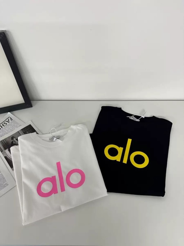 Alo Yoga Loose Foam Printed Tshirt