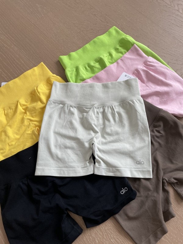 Alo Yoga Alosoft Aura Shorts