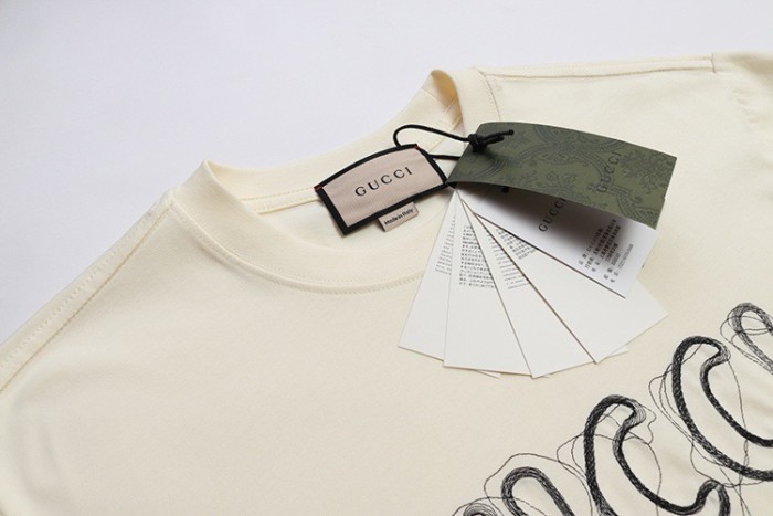 Gucci GG Embroidered Short-Sleeved T-Shirt