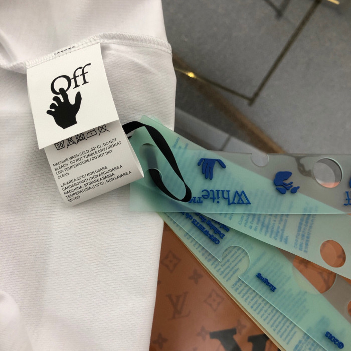 Off-White Off-White Super Moon Print T Shirt